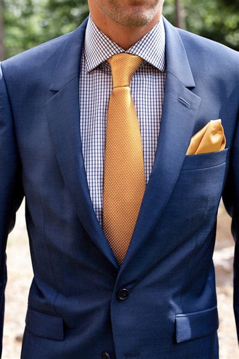 pairing tie colors with navy.